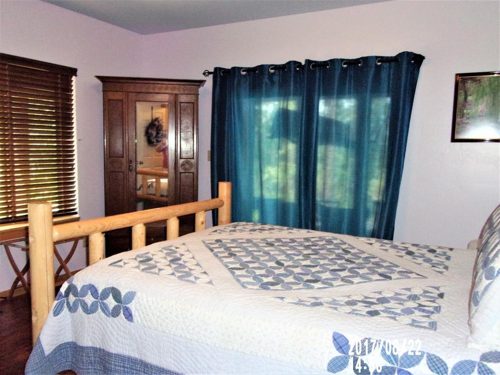 The Cub Inn B&B Гровленд Экстерьер фото