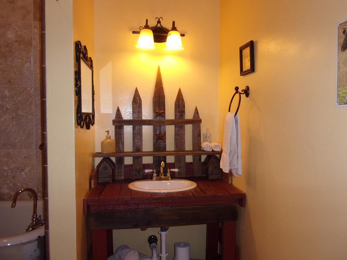 The Cub Inn B&B Гровленд Экстерьер фото